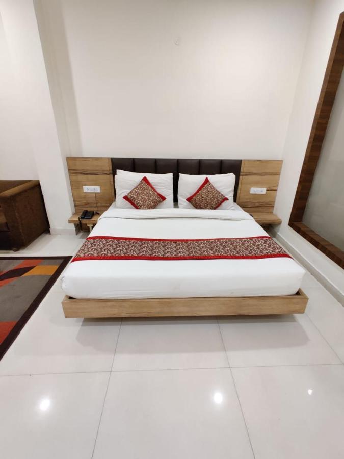 Hotel Super Collection O Amritsar Near Railway Station Exterior foto