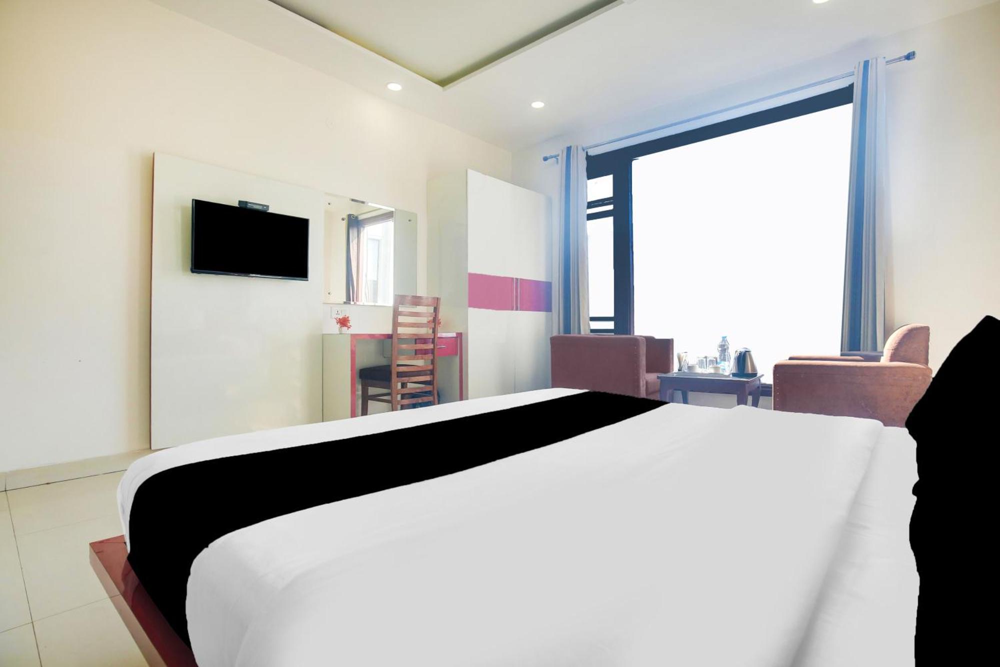 Hotel Super Collection O Amritsar Near Railway Station Exterior foto